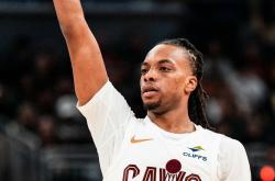 爱游戏tv-巴西男篮鏖战猛龙，萨姆·米切尔高光表现的简单介绍