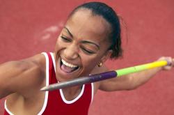 爱游戏在线-灰熊铁血破网记，新生代力量如何在总决赛焦点战中重塑联盟格局