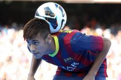 AYXapp下载-绿茵双城记，加克波百场里程碑闪耀，毕尔巴鄂铁蹄踏平伊拉克堡垒