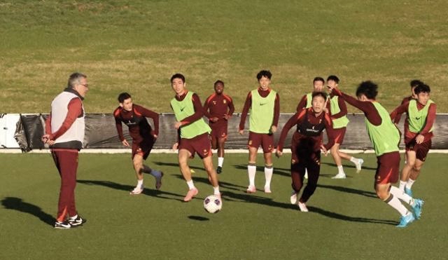 澳大利亚队实力出击迎接挑战