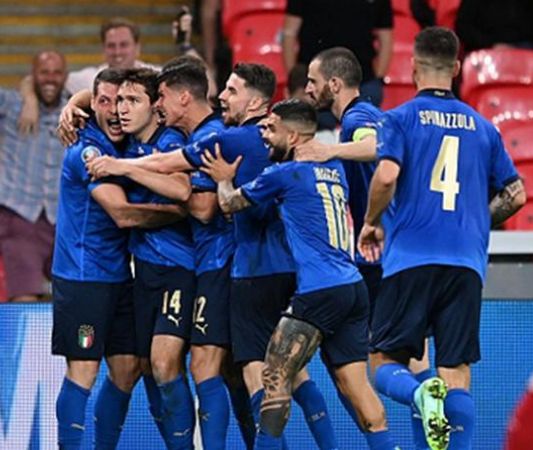 意大利连胜乌克兰,欧预赛表现抢眼 意大利连胜乌克兰,欧预赛表现抢眼