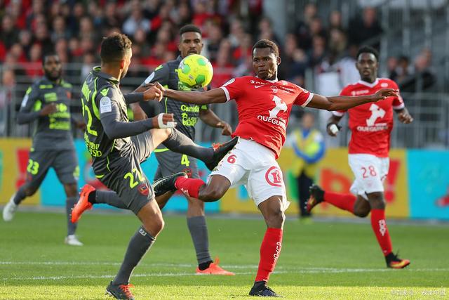 关于里尔击败波尔多,取得不可惊的胜利的信息 关于里尔击败波尔多,取得不可惊的胜利的信息