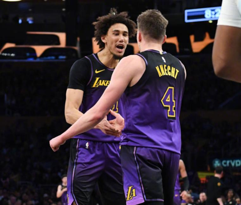 湖人鏖战马刺，杜兰特关键制胜