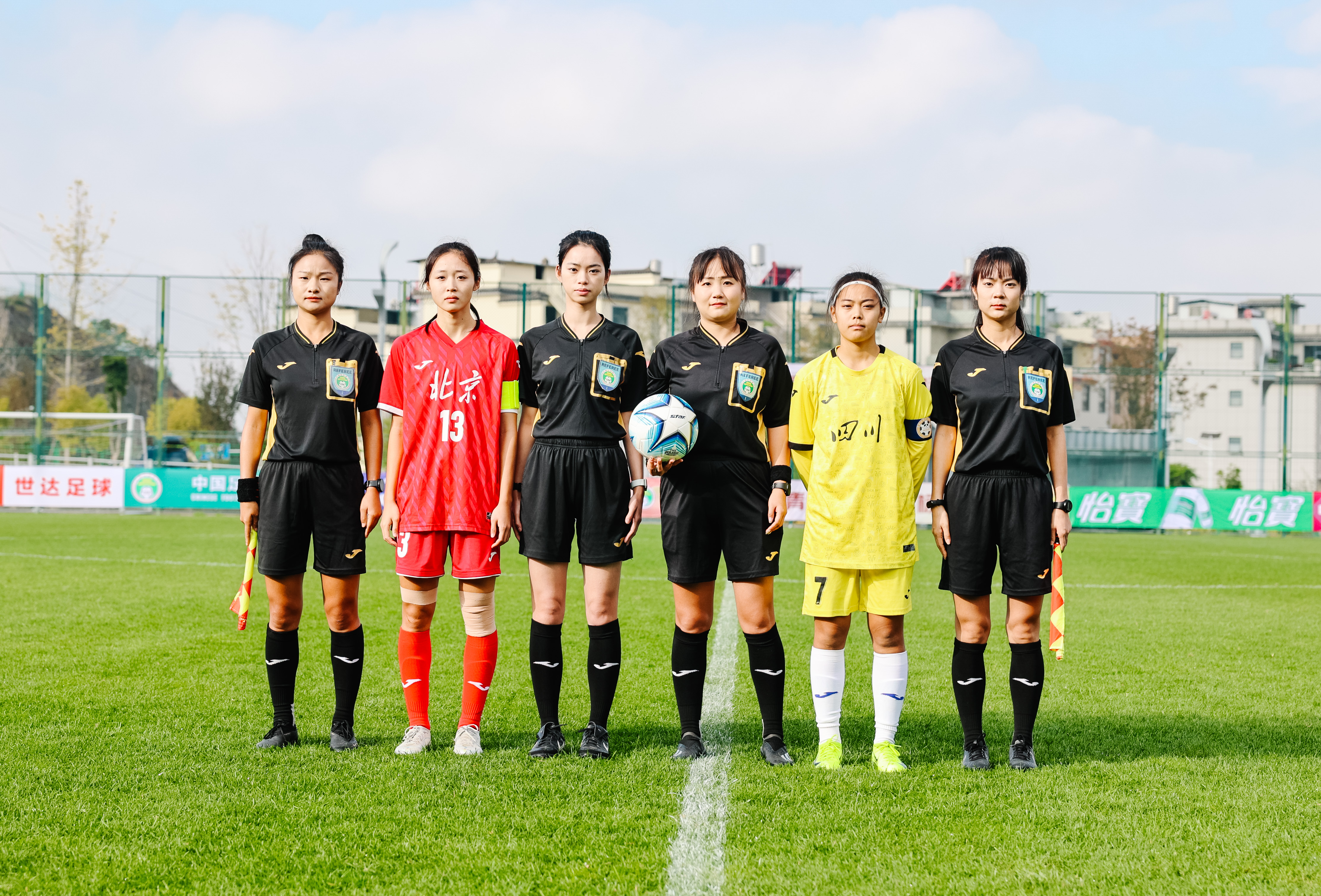 泰国女足通过选拔，选拔新一批球员入队