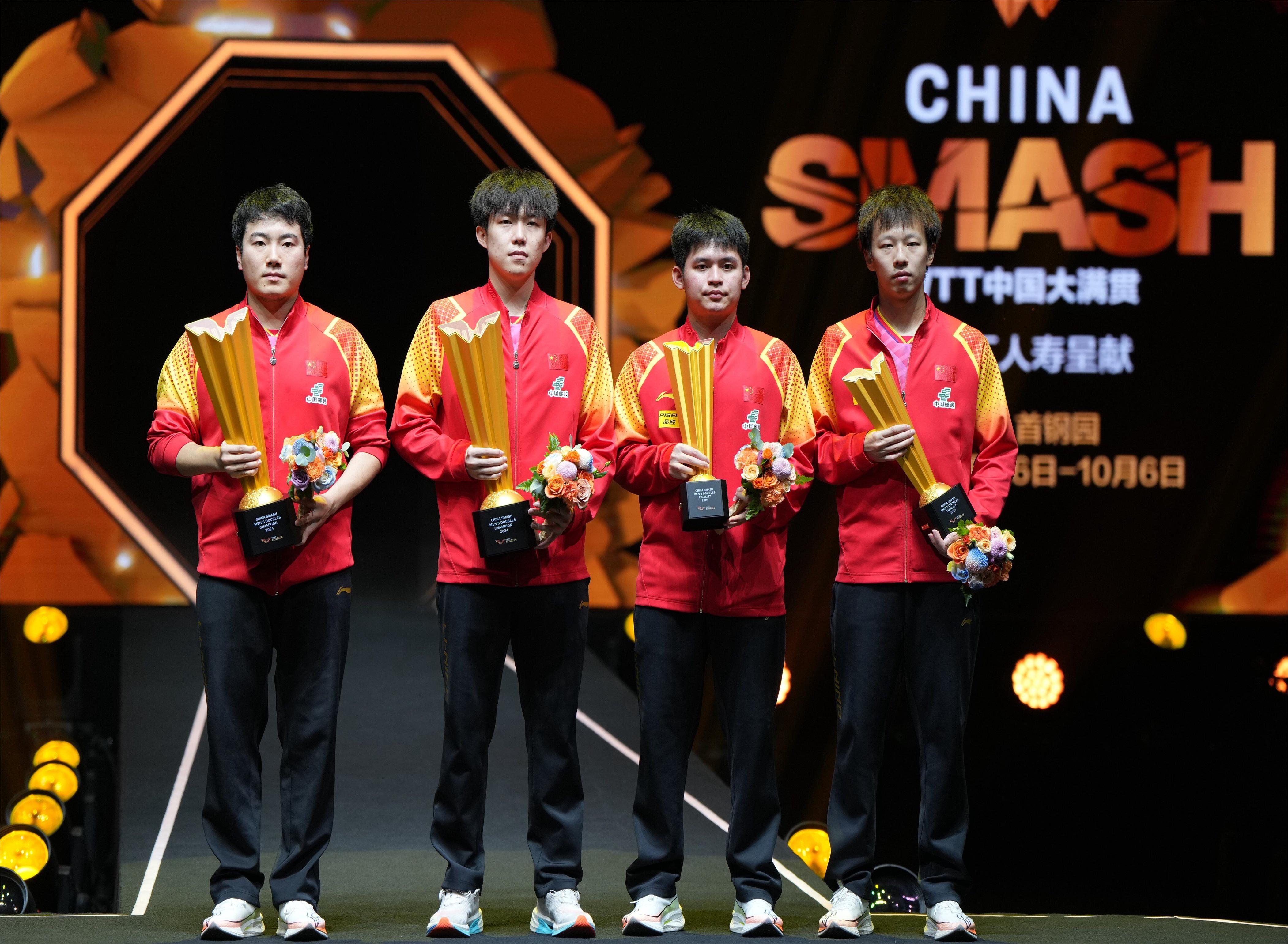 包含英国乒乓球队鏖战瑞典乒乓球队，张继科送出助攻的词条