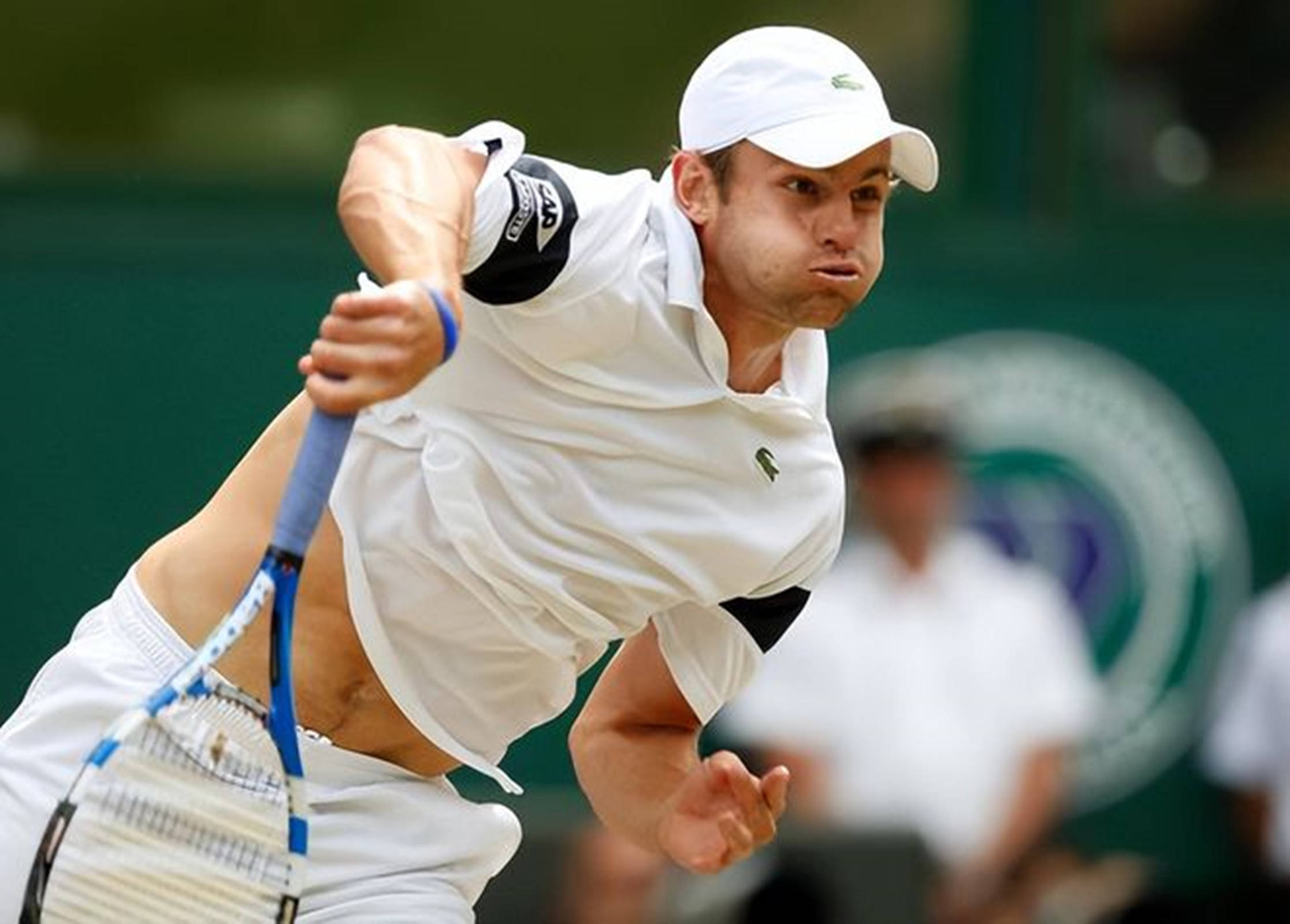 包含世界网球队血洗英国网球队，德约科维奇统治全场的词条