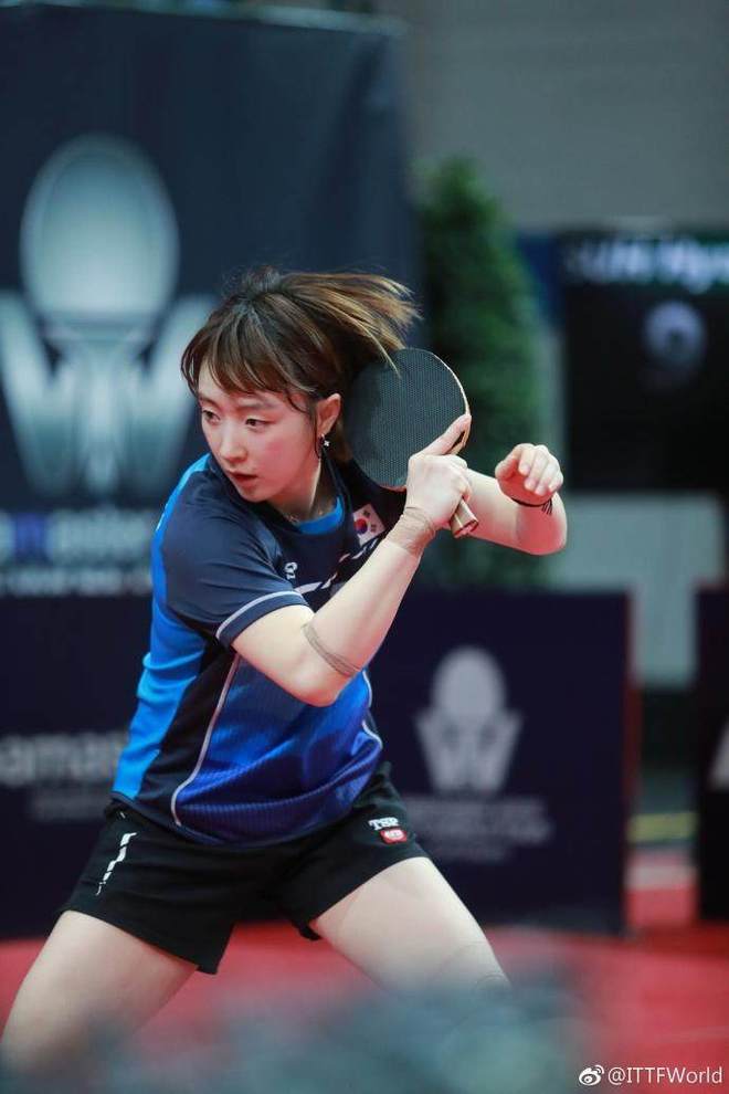 波兰队逆转瑞典队，马龙刷新纪录