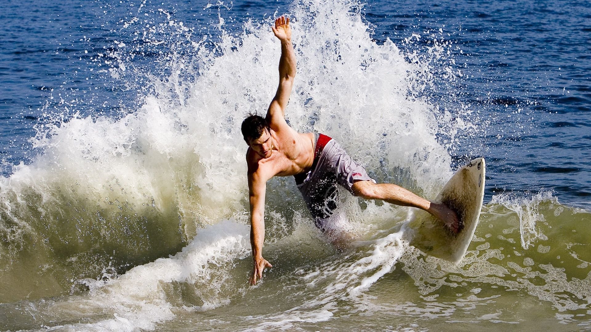 福登独舞加勒比，当曼城星辰扛起牙买加，照亮对阵厄瓜多尔的荆棘之路