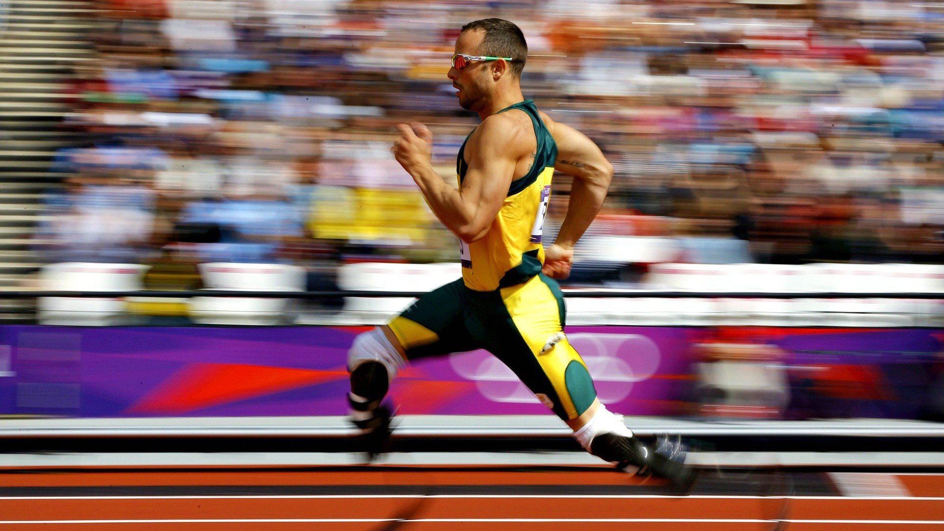 黄蜂逆袭雄鹿，伦纳德如何从沉默刺客蜕变为关键先生