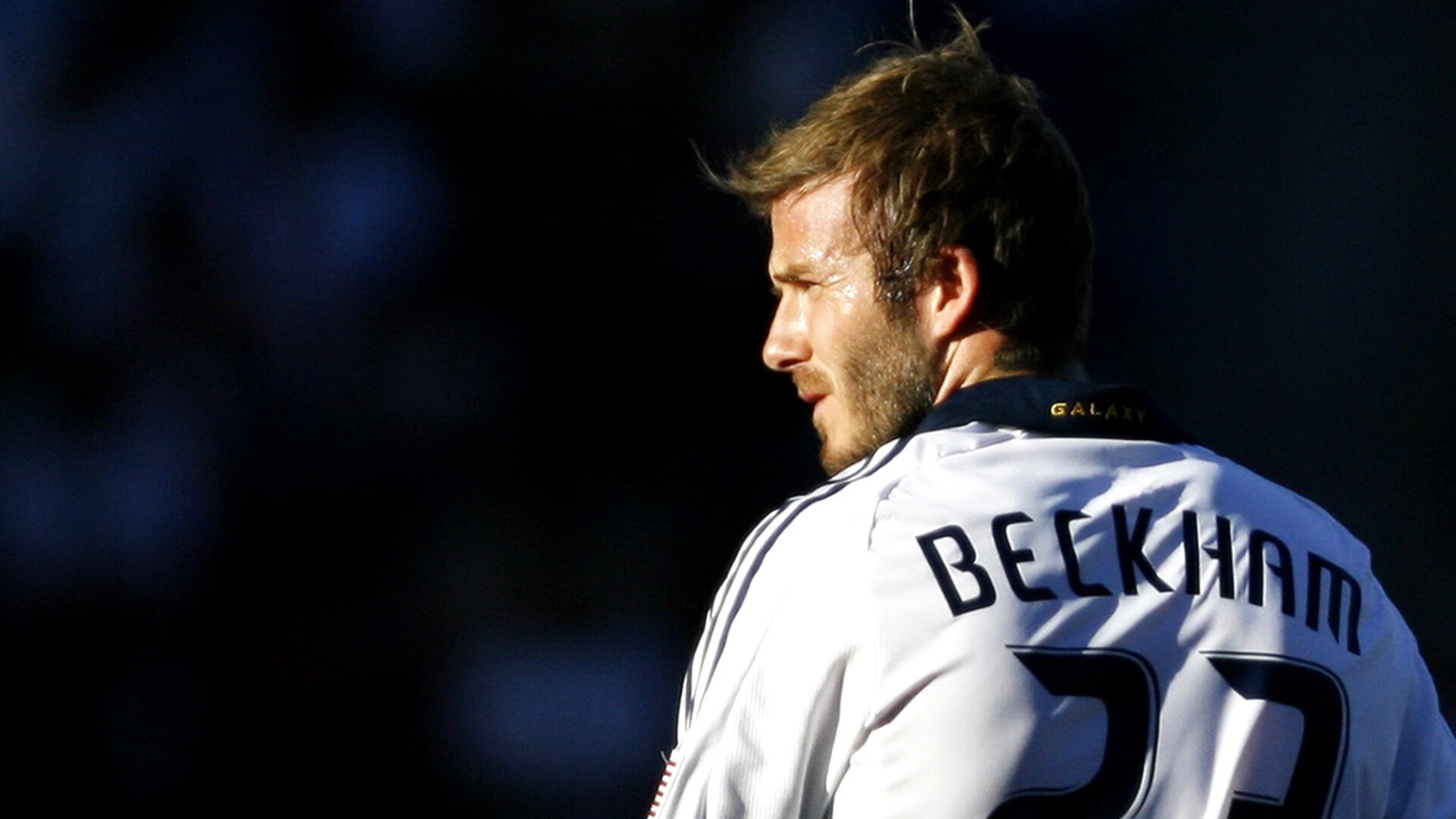 奥运周期关键战之夜，姆巴佩贡献制胜表现，书写巴黎传奇