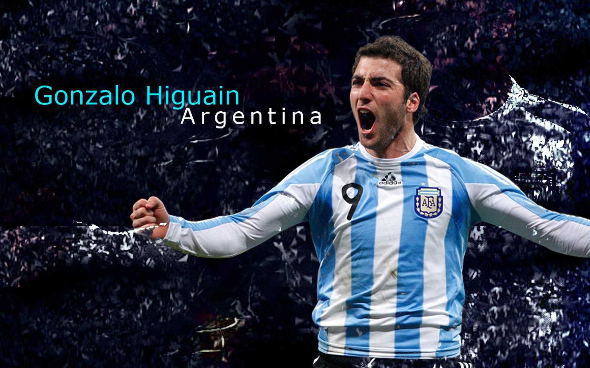 突尼斯压制亚特兰大,凯恩在德甲争冠战接管比赛,双重舞台上的主宰时刻