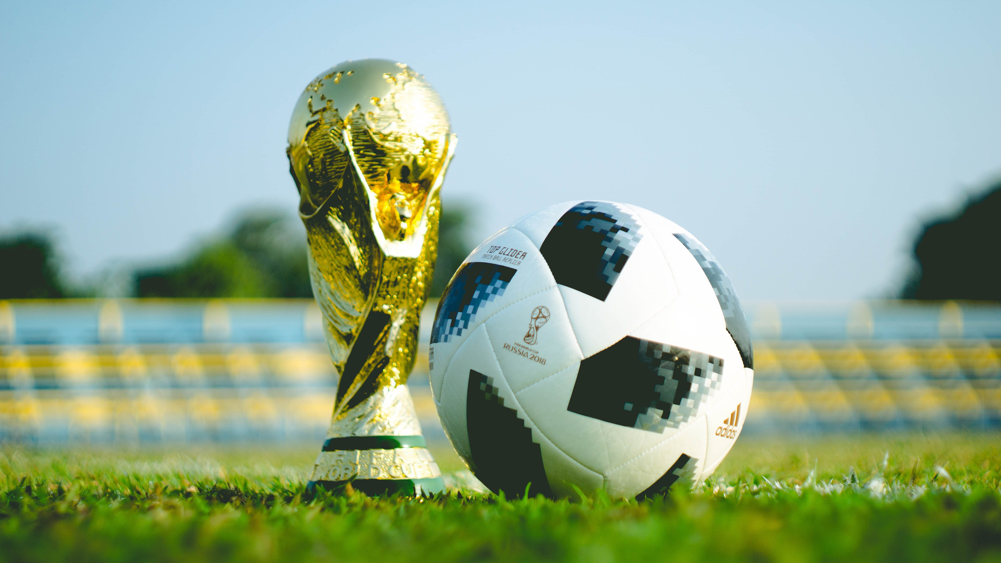 当命运在龙坑转弯，Chovy那一指，拨动了整个S赛的时针